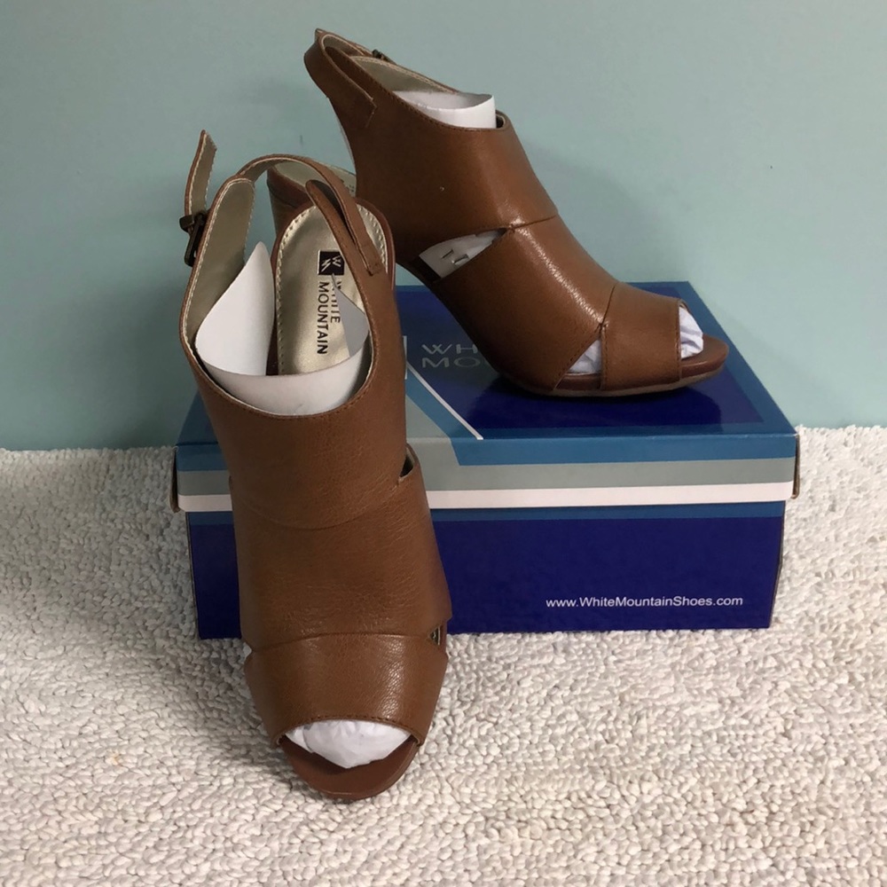 Leather White Mountain shoes, NIB!